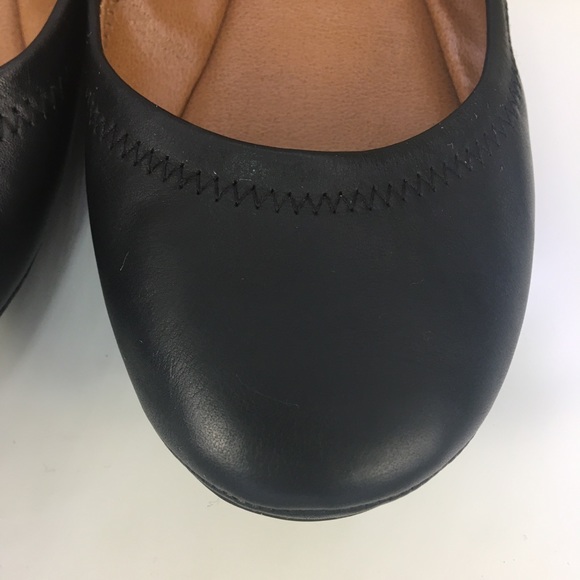 Lucky Brand Black Leather Flats Emmie SZ 7 / 37 - Picture 3 of 6